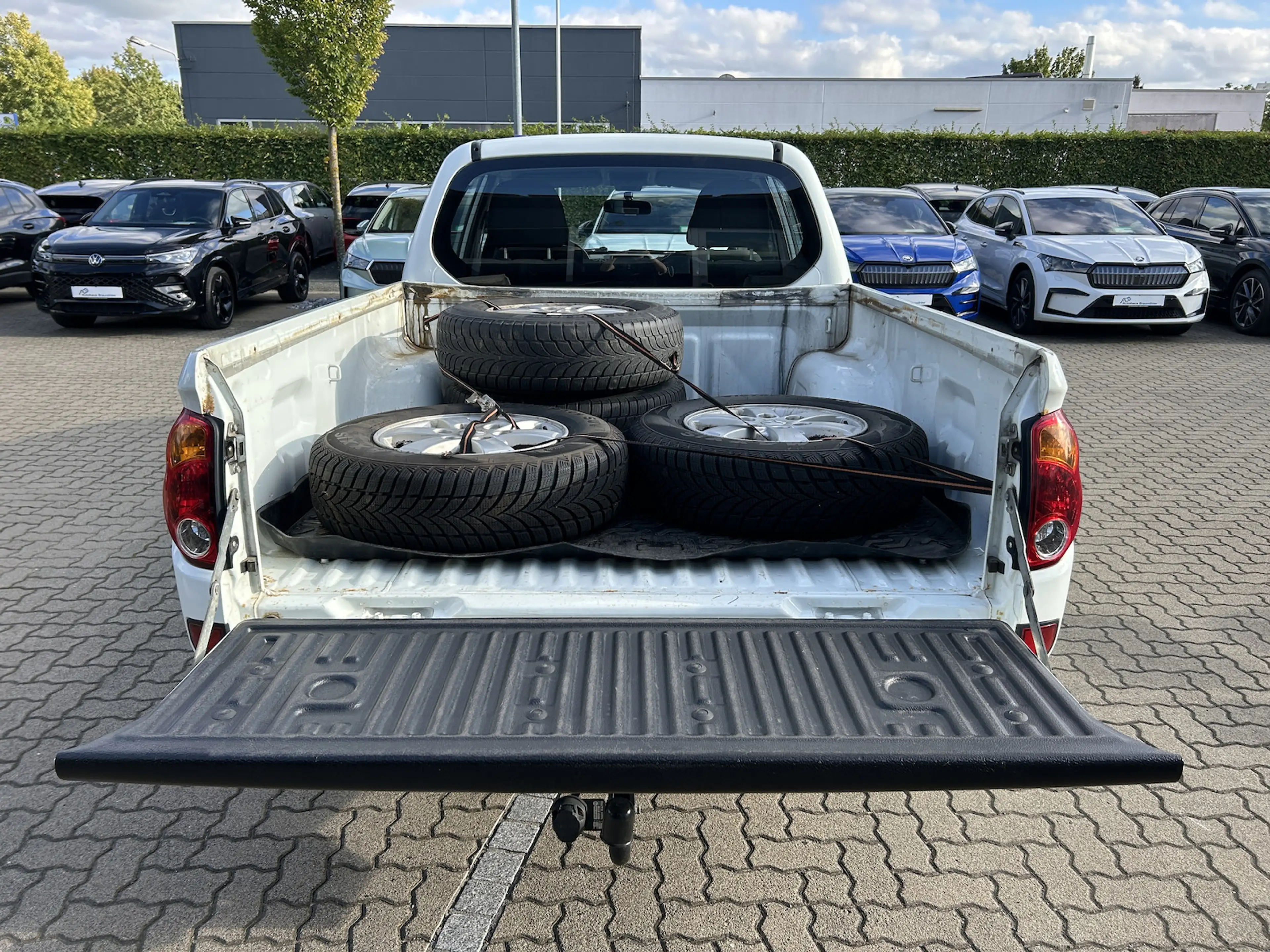 Mitsubishi L200 Doppelkabine 2.5 4WD*AHK* — photo 6
