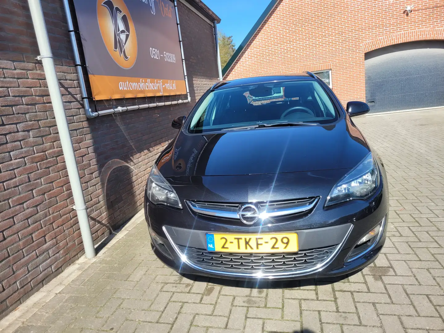 Opel Astra Sports Tourer 1.6 CDTi Business + Zwart - 2