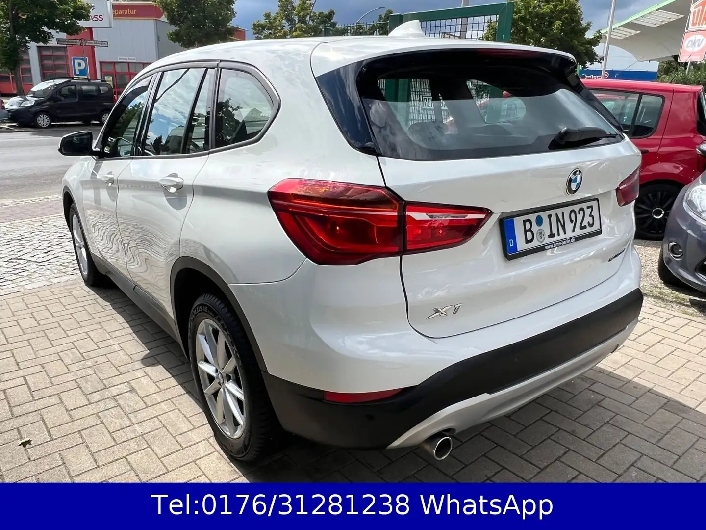 BMW X1 Baureihe X1 sDrive 18 i !! Automatik !! 62TKM Weiß - 2
