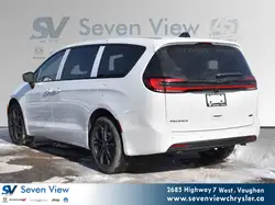 Chrysler Pacifica 2026