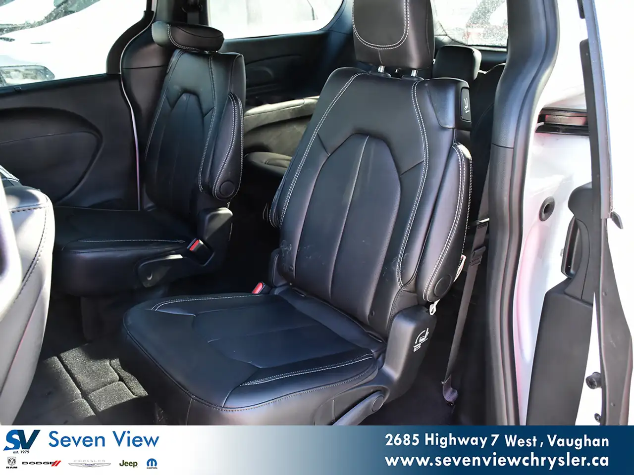 Chrysler Pacifica photo Chrysler Pacifica
