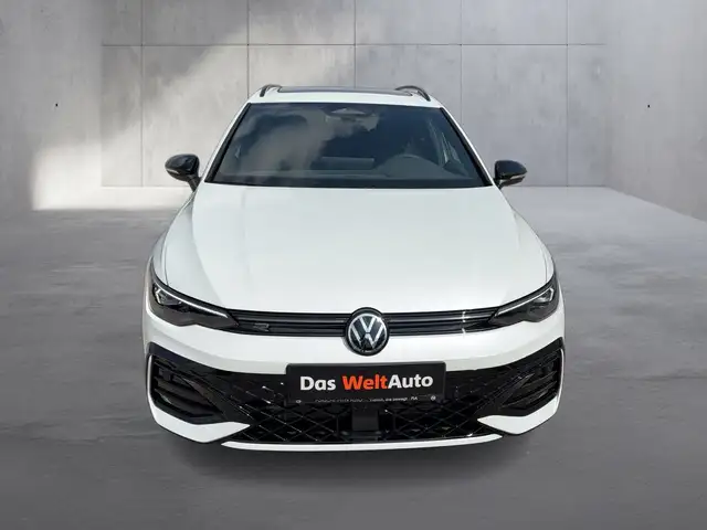 Volkswagen Golf view 8