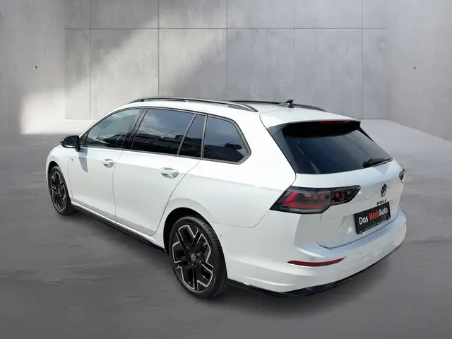 Volkswagen Golf view 3