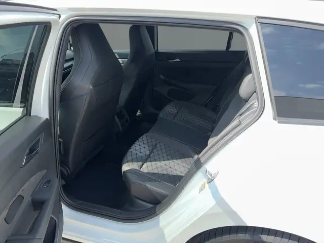 Volkswagen Golf view 11