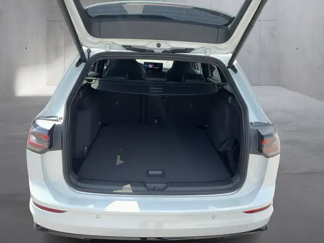 Volkswagen Golf view 13