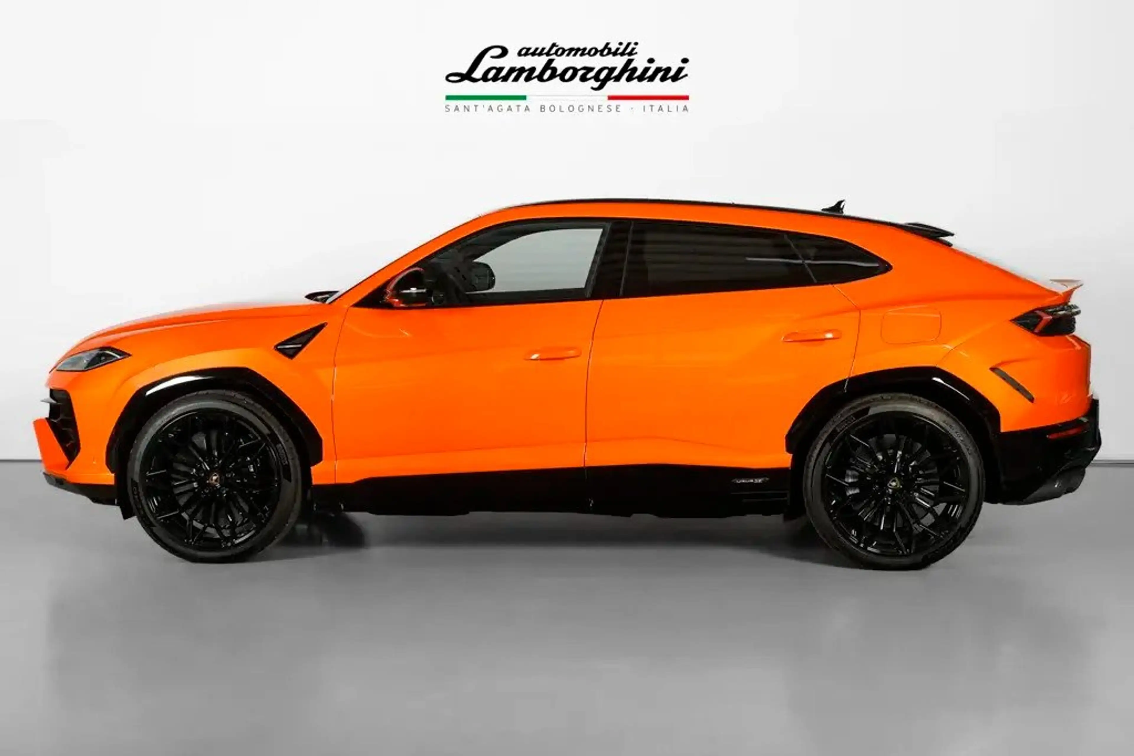 Lamborghini Urus SE — photo 2