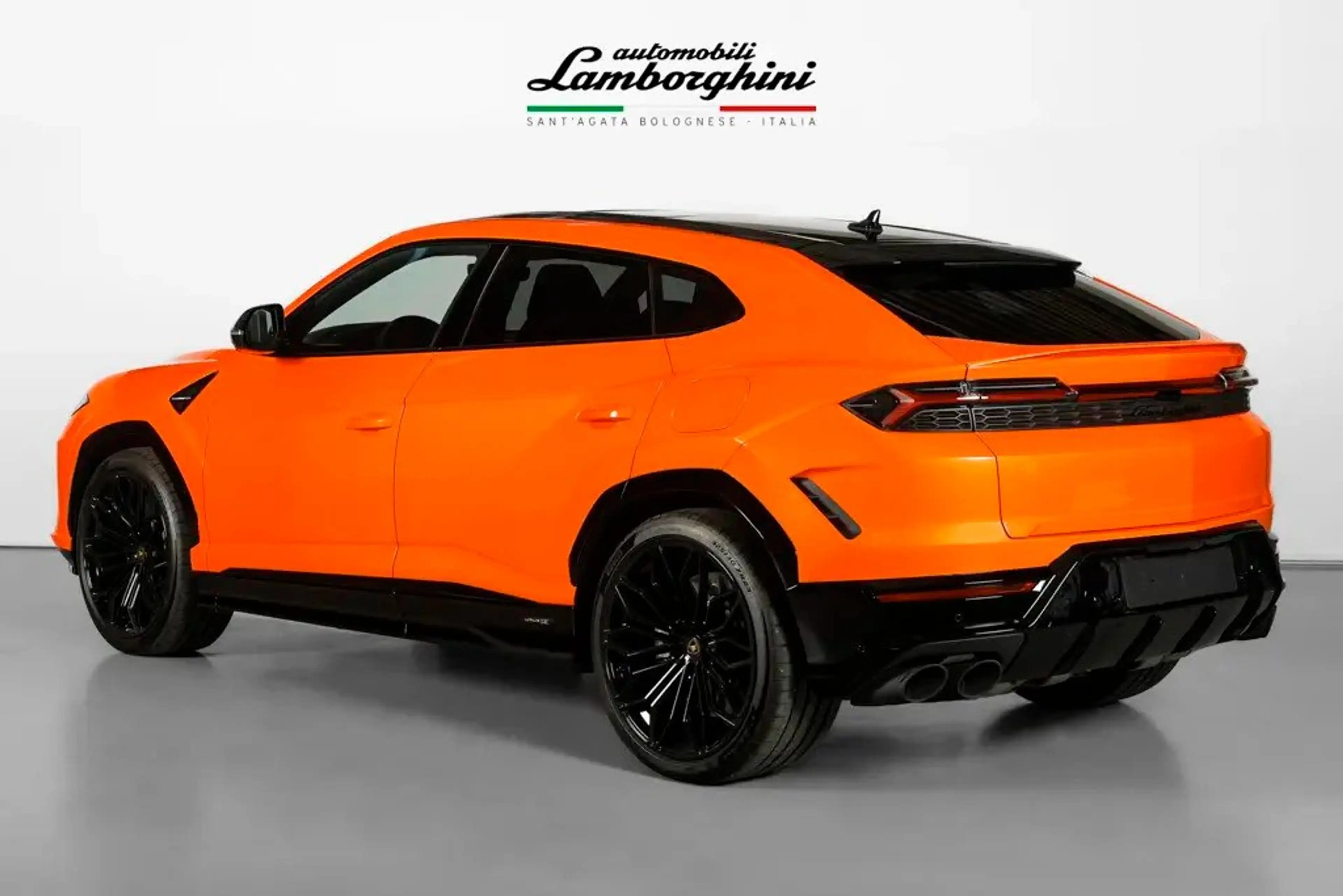 Lamborghini Urus SE — photo 3