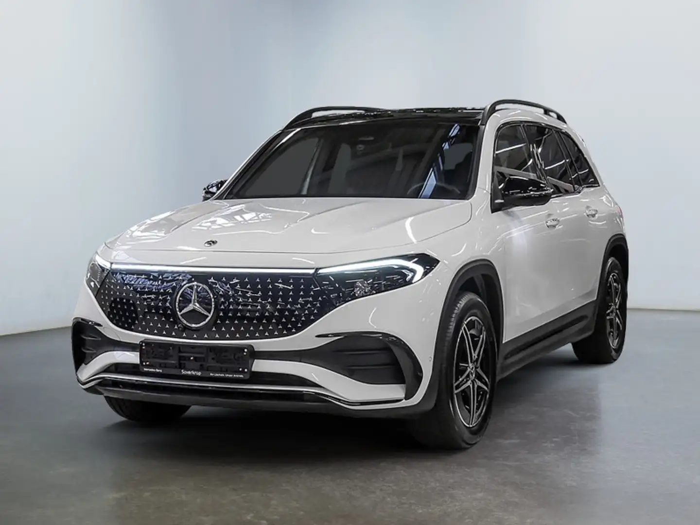 Mercedes-Benz EQB 300 4M , AMG BURM NIGHT 360 KAMERA PANO SPUR Weiß - 2