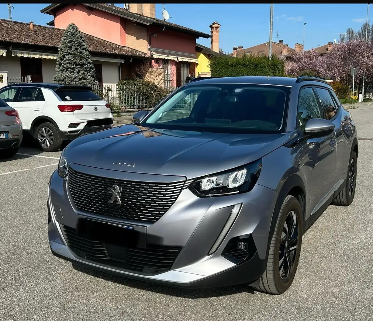 Peugeot e-2008 Allure Pack - 1