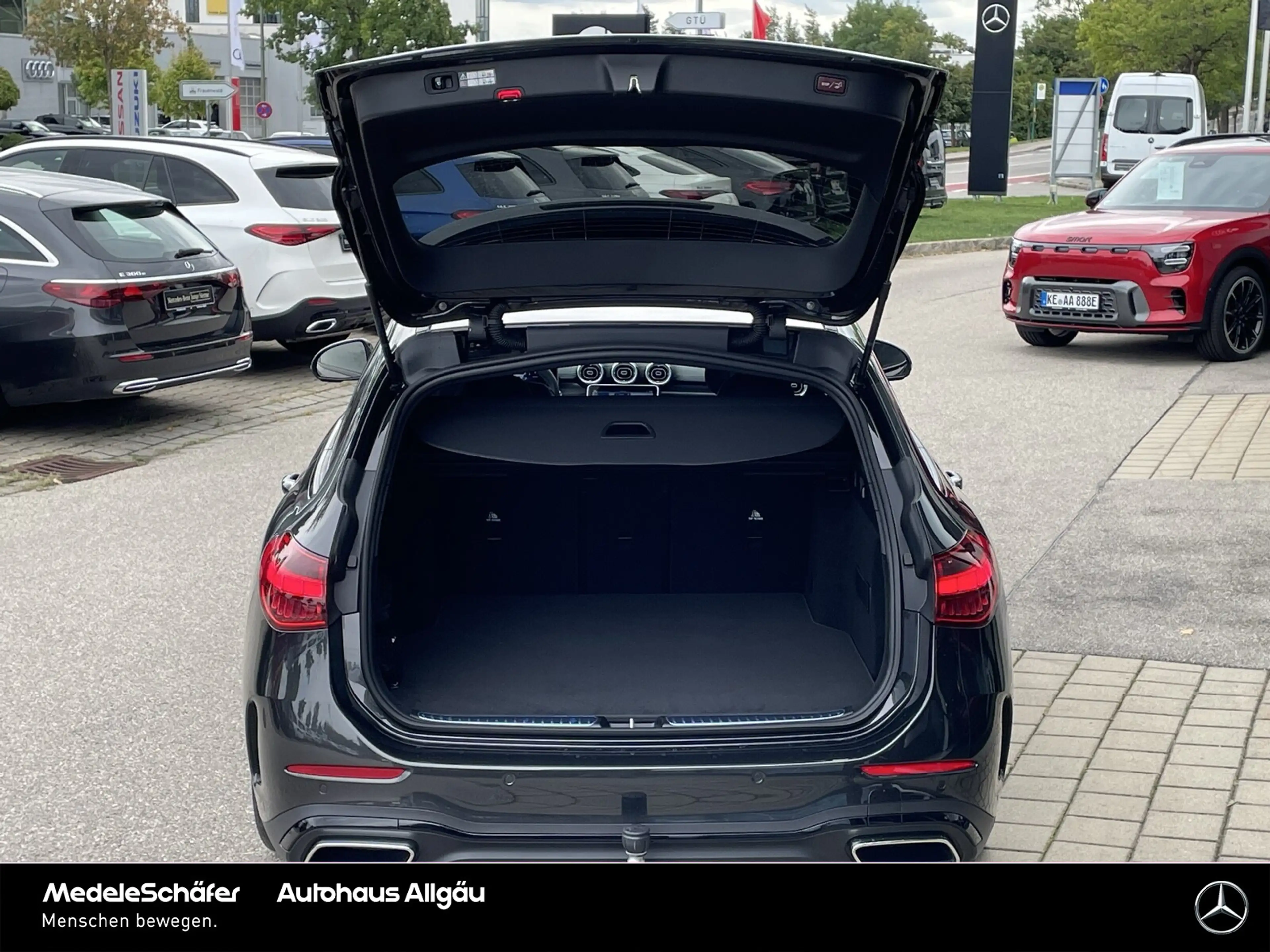 Mercedes-Benz C 200 C 200 T AMG Night AdvPlus Dist AHK Memo 360° 19" — photo 11