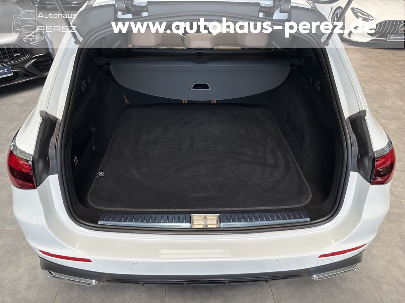 Mercedes-Benz E 450 E 450 T 4M AMG PREMIUM -PANO-AIRMATIC-DISTRONIC- — photo 15