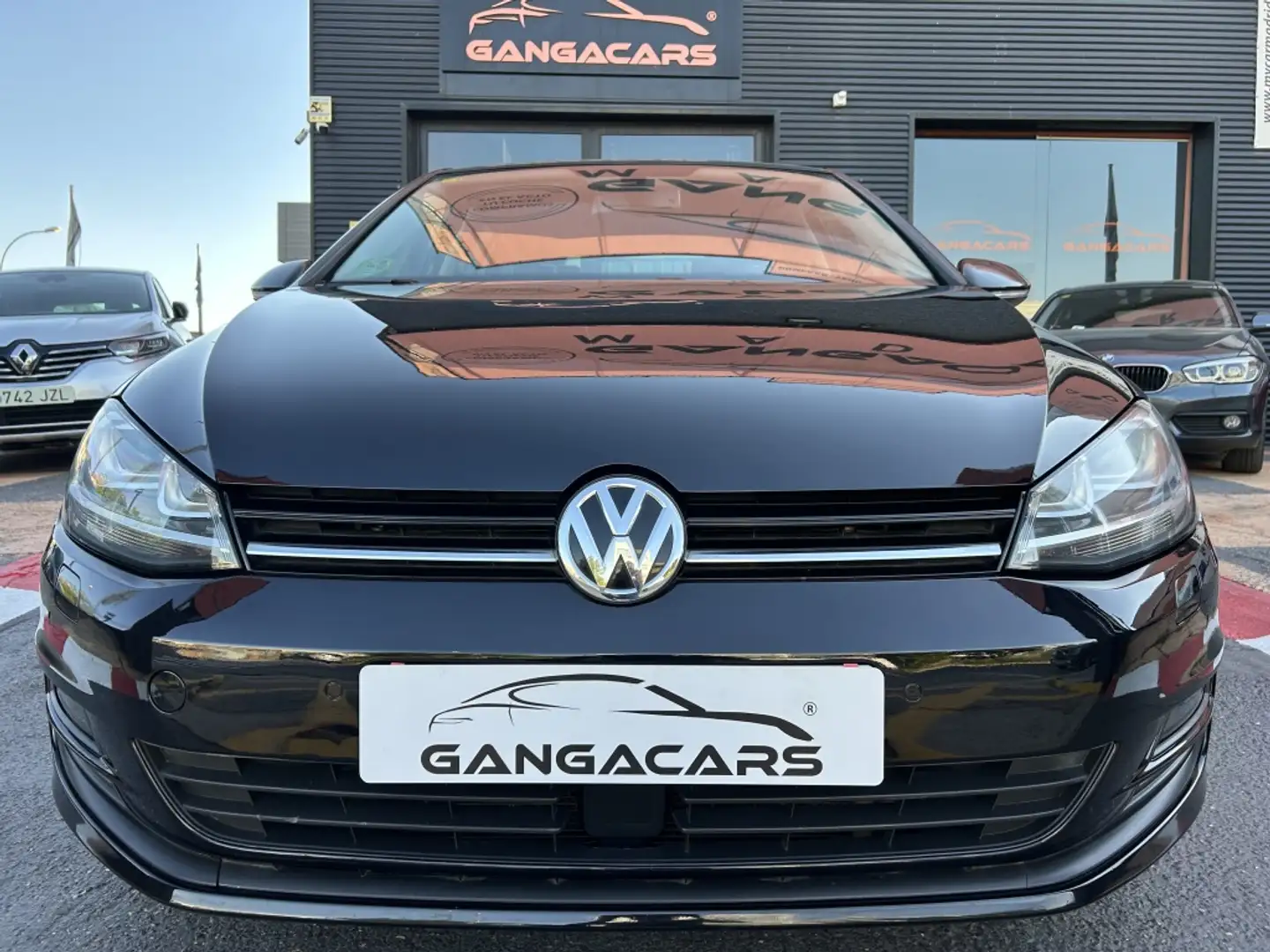 Volkswagen Golf 2.0TDI CR BMT Advance DSG 150 Zwart - 1