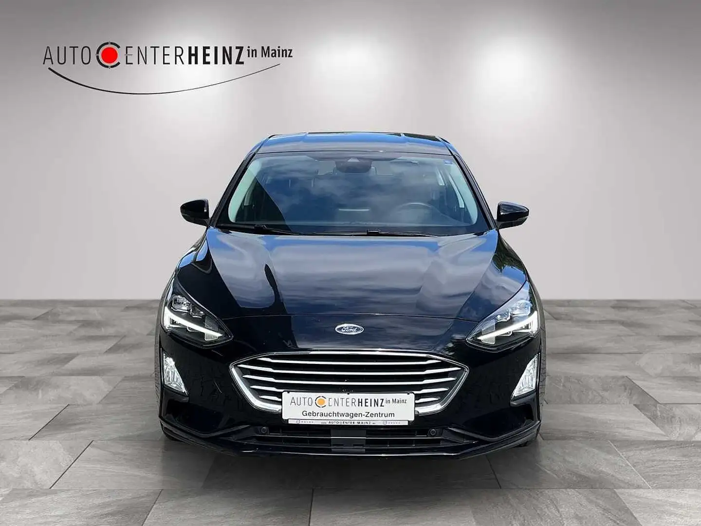 Ford Focus Cool & Connect Schwarz - 2