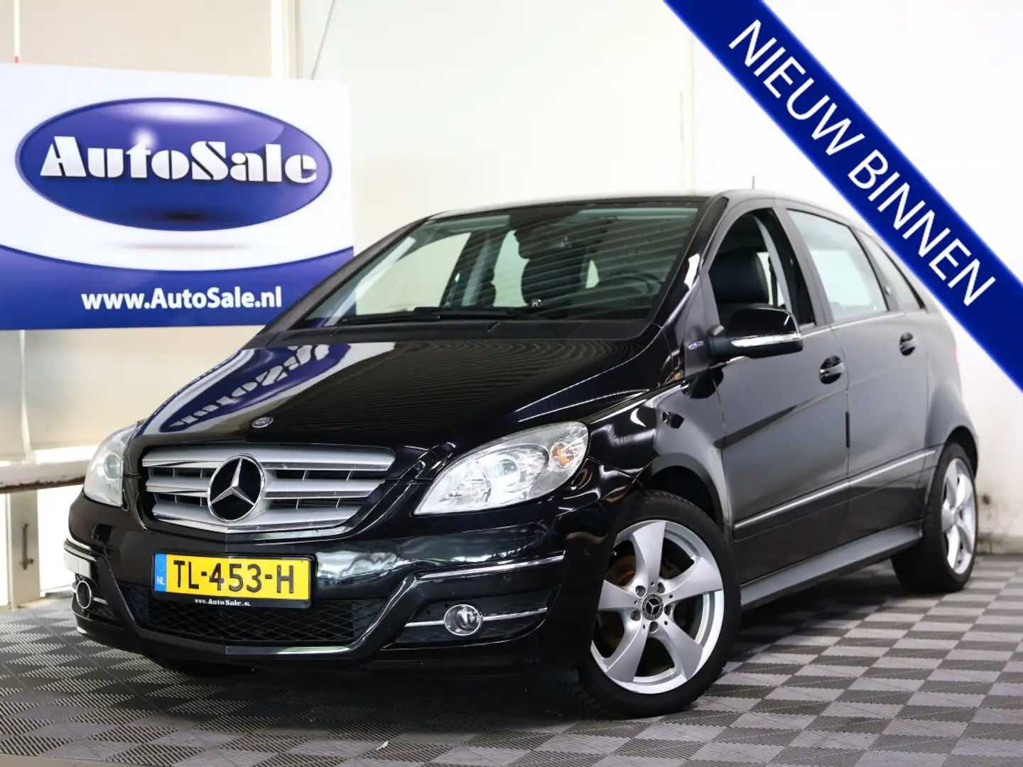 Mercedes-Benz B 180 NAV BT LEDER CAMERA STOELVW AIRCO CRUISE '11 Zwart - 1