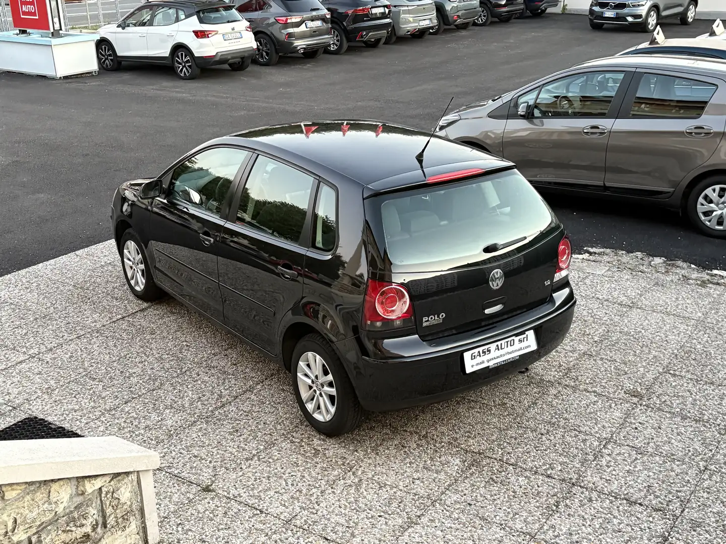 Volkswagen Polo 5p 1.2 Comfortline CL 70cv Schwarz - 2
