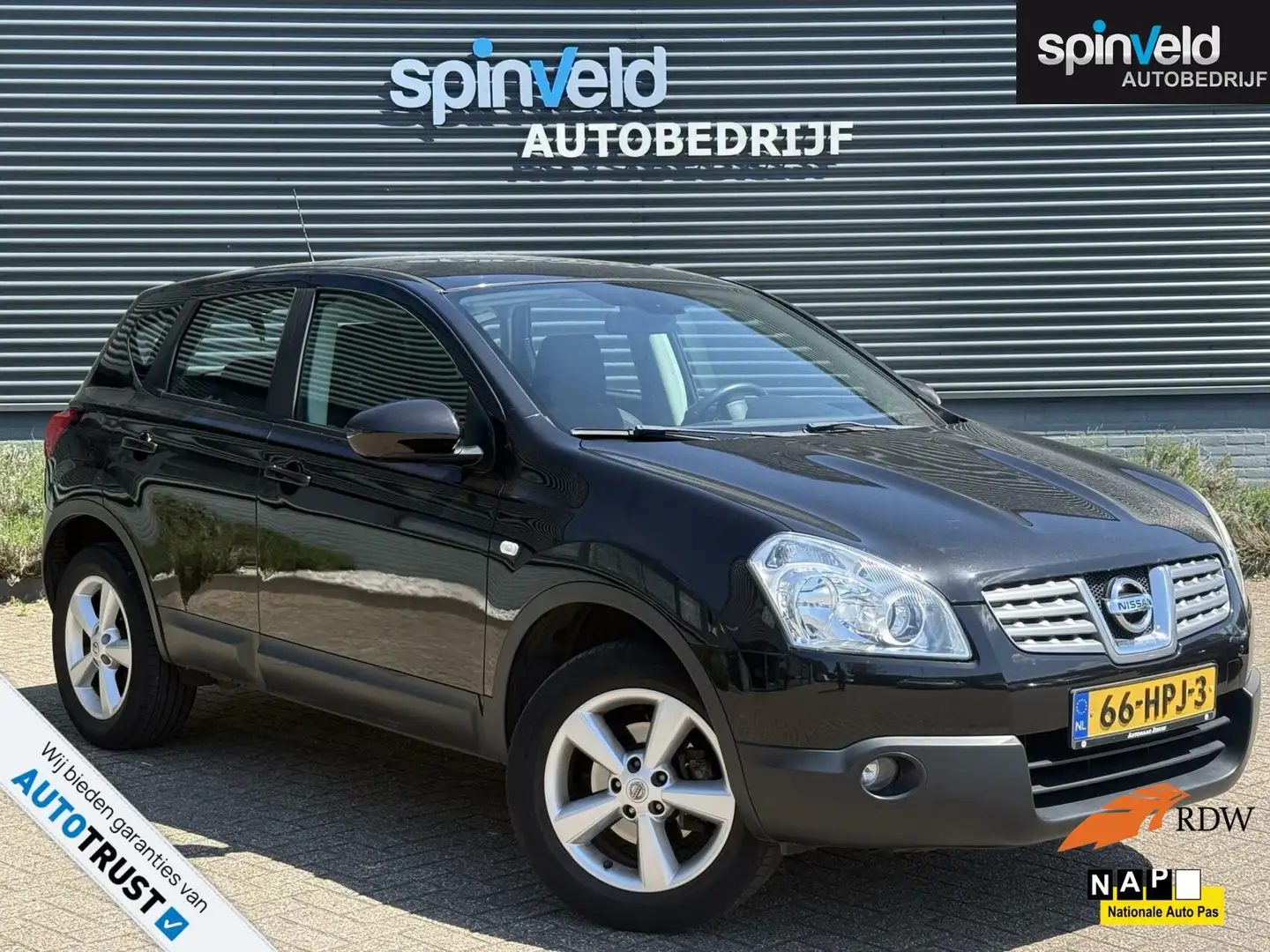 Nissan Qashqai 1.6 Acenta BJ`09 NAP NL Airco Cruise Elekpakket Černá - 1