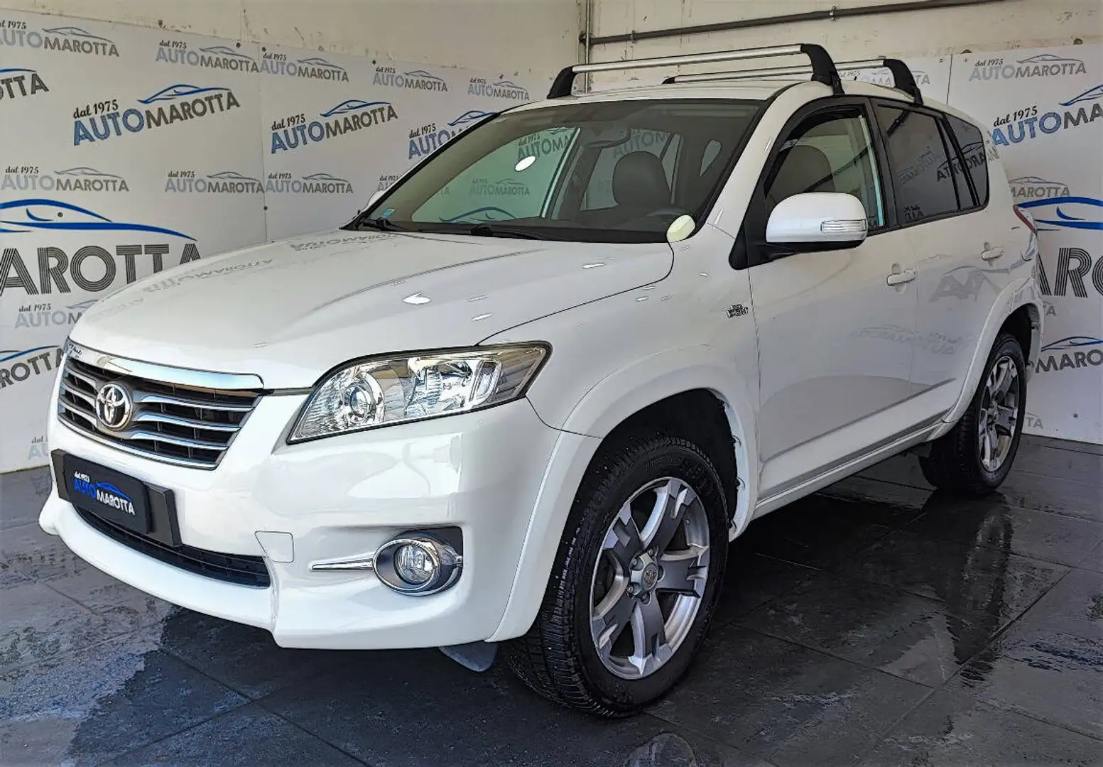 Toyota RAV 4 2.2 d-4d Executive auto TAGLIANDI TOYOTA X EURO 8000! Bianco - 1
