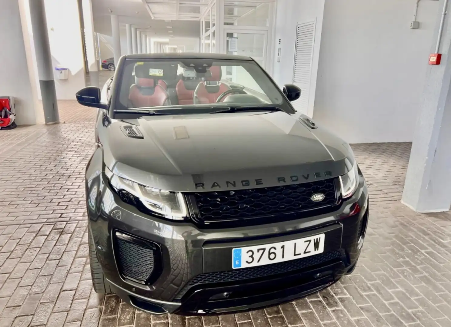 Land Rover Range Rover Evoque Rove Convertible 2.0TD4 HSE Dynamic 4WD 180 Aut Zwart - 1
