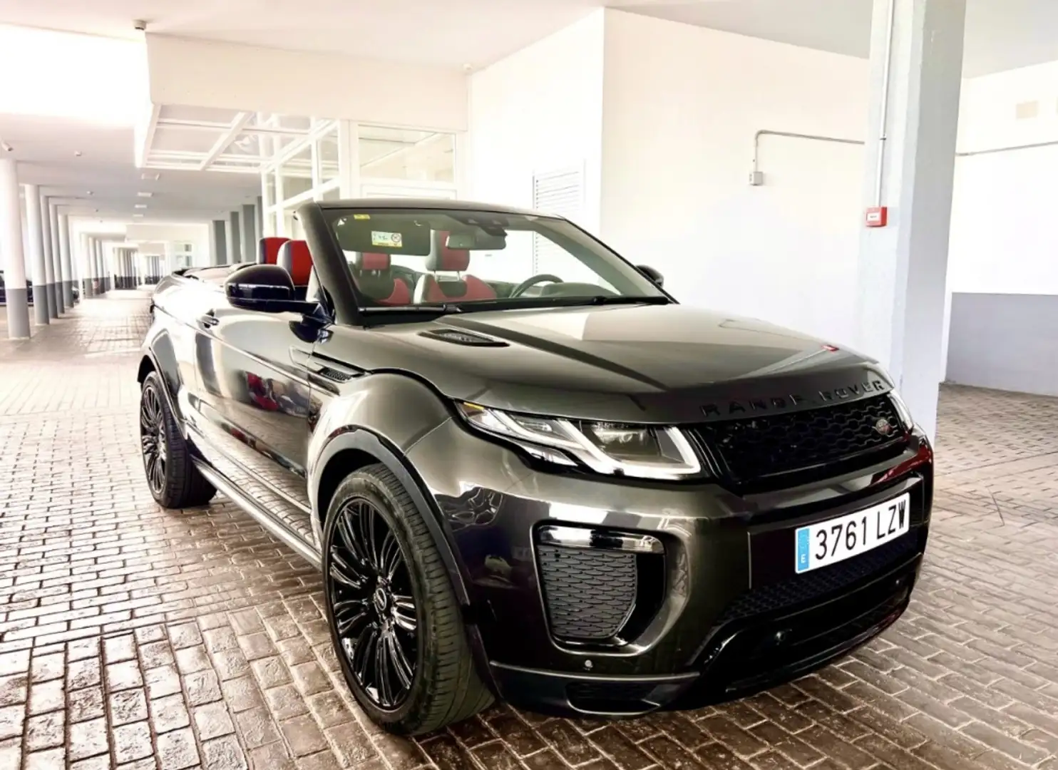 Land Rover Range Rover Evoque Rove Convertible 2.0TD4 HSE Dynamic 4WD 180 Aut Zwart - 2