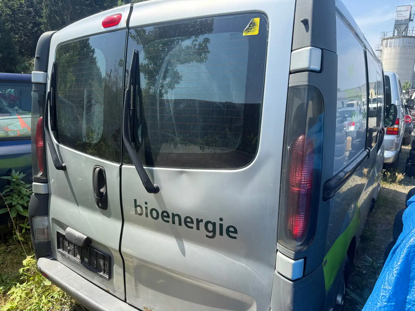 Opel Vivaro 1.9 CDTI mixt 6 sitzer Lkw Klima Euro 4 Grau - 2
