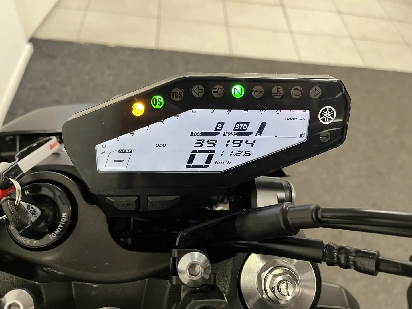 Yamaha MT-09 Noir - 2