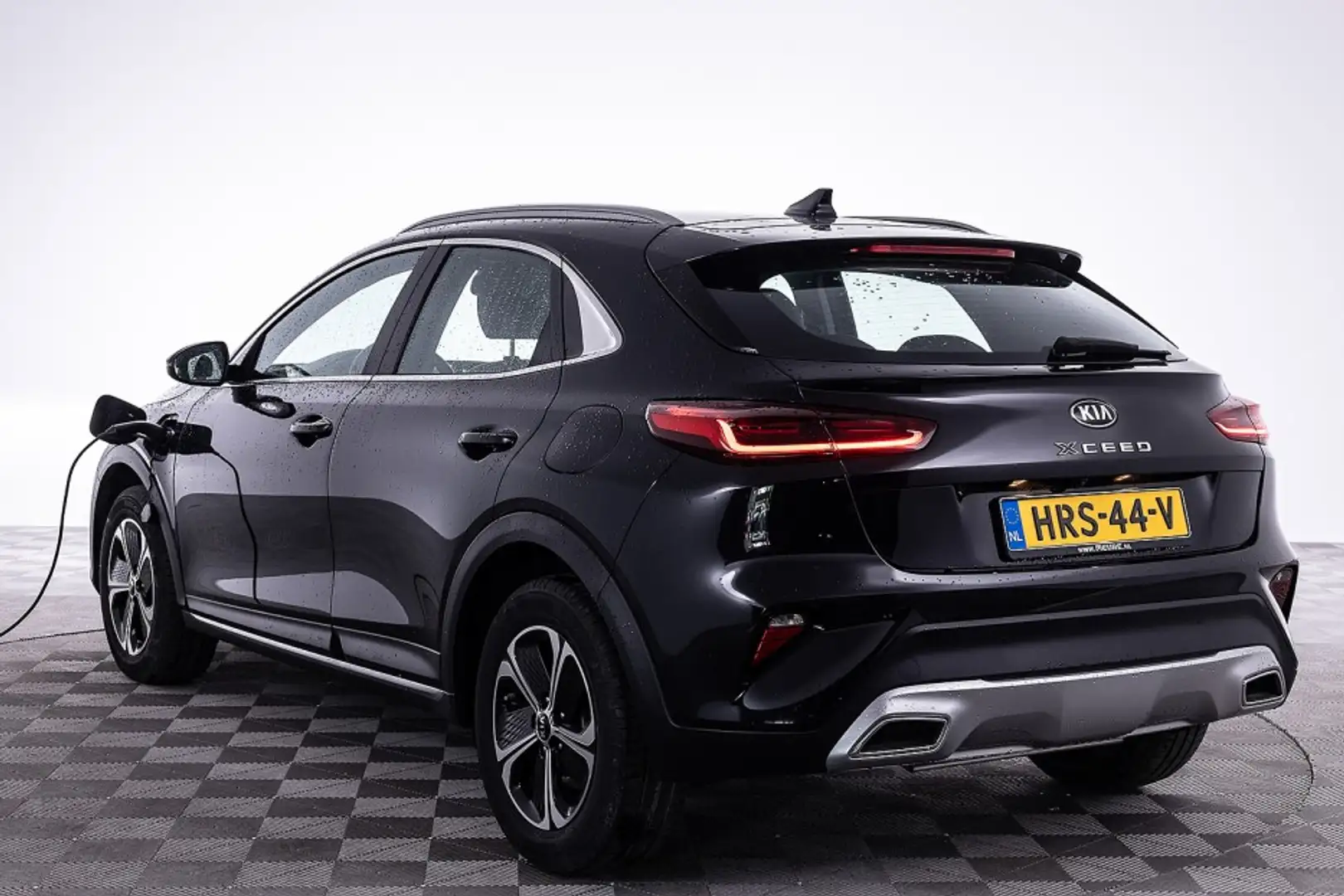 Kia XCeed 1.6 GDi PHEV DynamicLine | Half LEDER | ECC | NAVI Zwart - 2