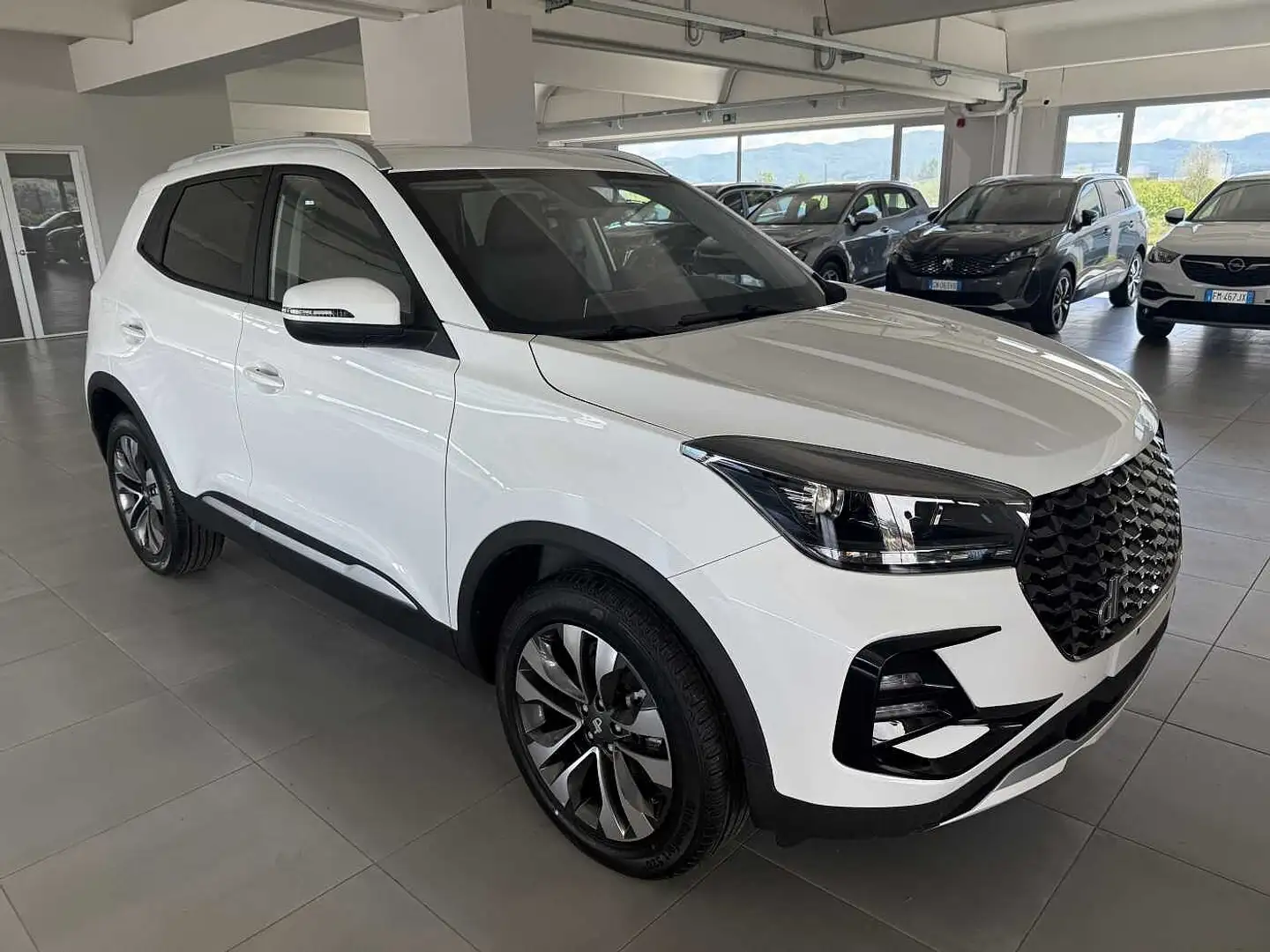DR Automobiles dr 5.0 1.5 Turbo Bi-Fuel GPL Blanc - 1