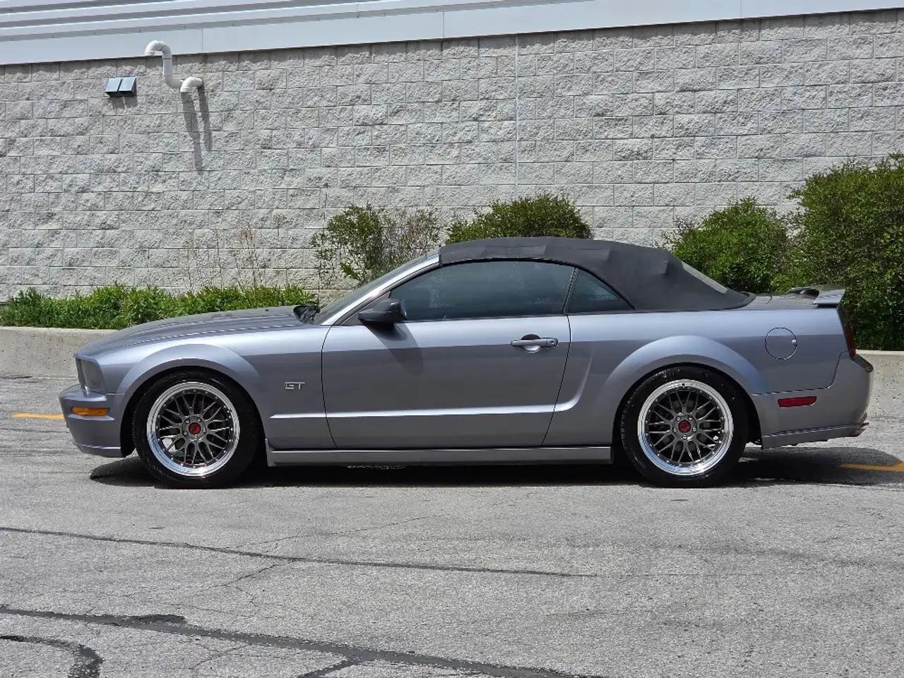 Ford Mustang снимка Ford Mustang
