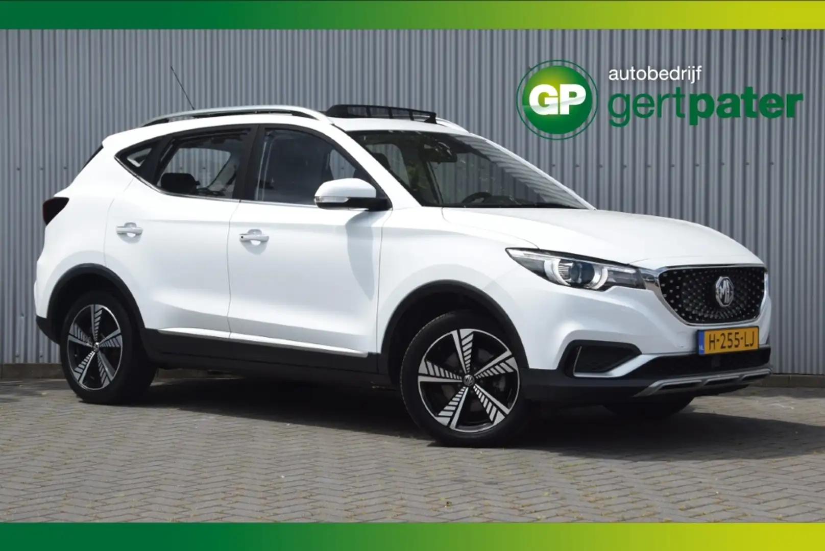 MG ZS MG EV Luxury 45kWh Pano/Leer/LED/Camera/AdaptiveCr Bílá - 1