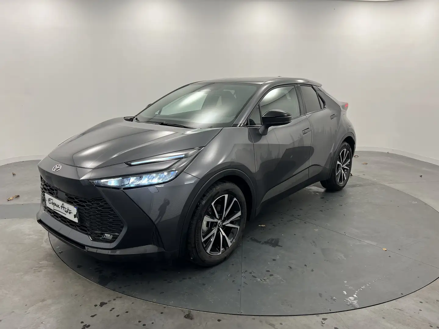 Toyota C-HR Hybride 140 Design Gris - 1