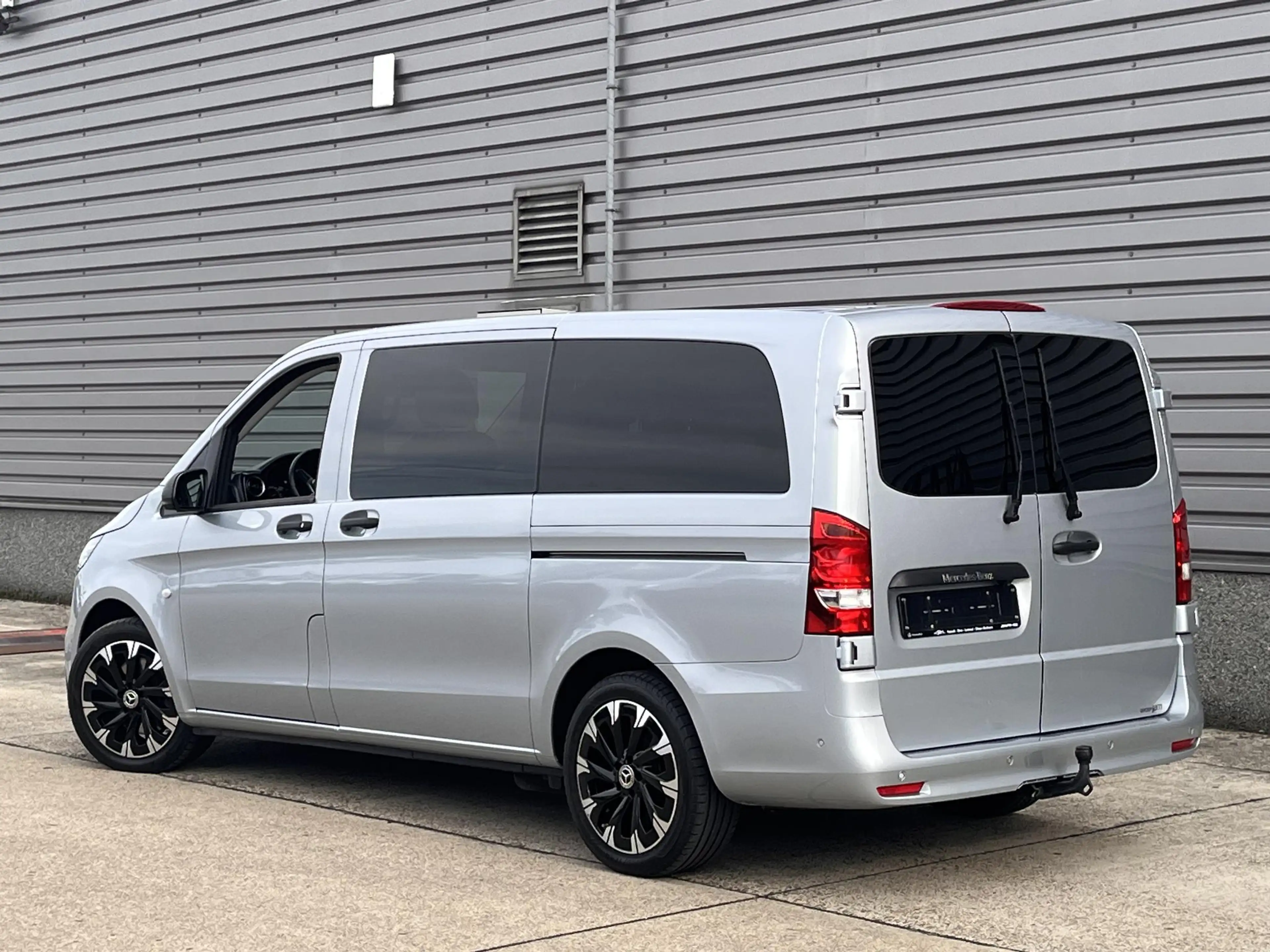 Mercedes-Benz Vito Tourer 119 CDI Select L2 9G-Tronic — photo 2