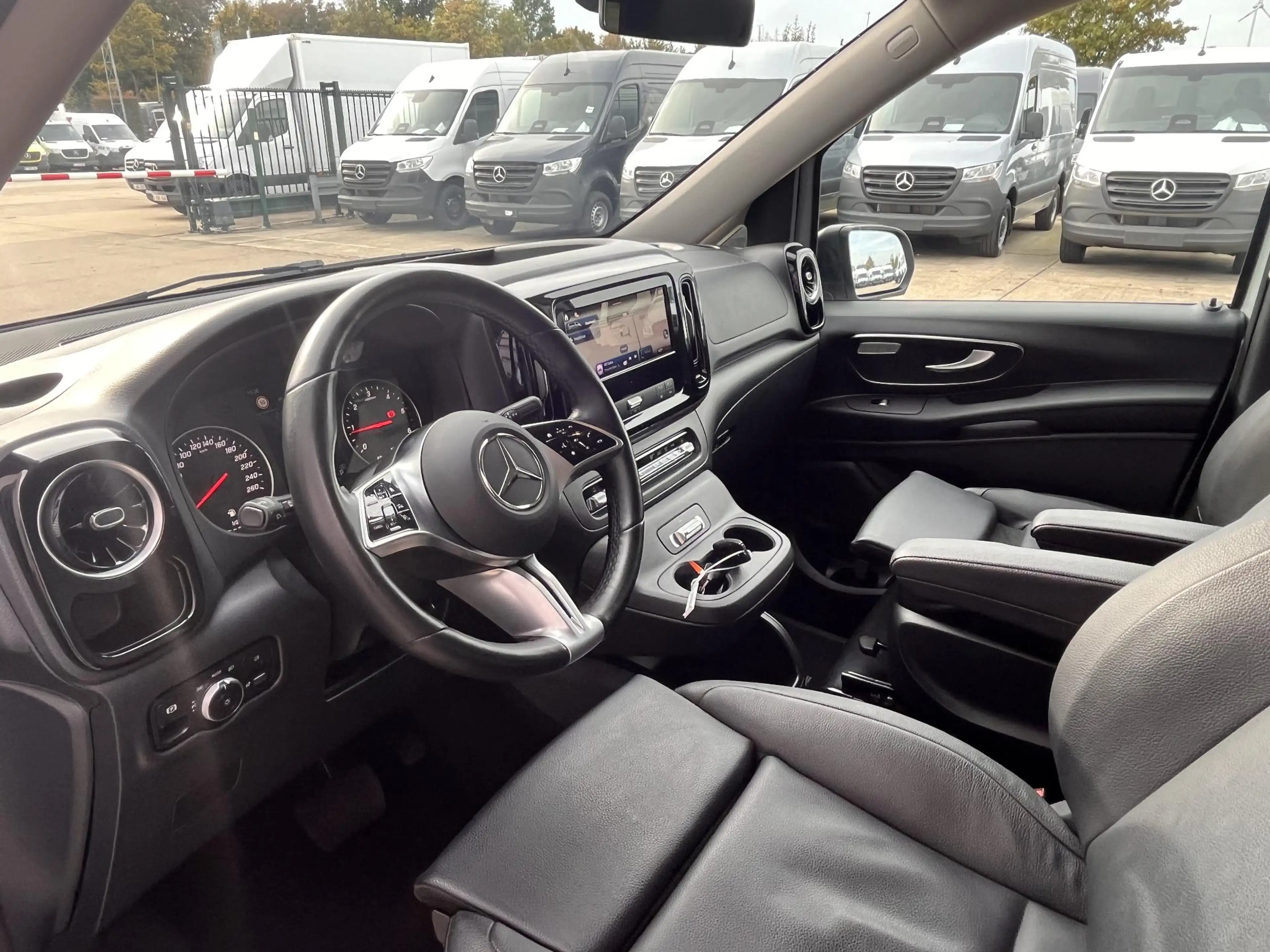 Mercedes-Benz Vito Tourer 119 CDI Select L2 9G-Tronic — photo 9