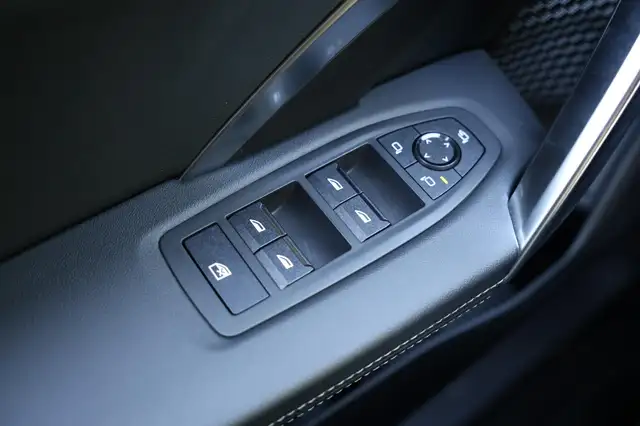 BMW X2 view 29