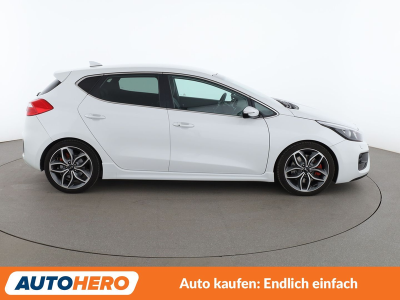 Kia Ceed / cee'd 1.6 TGDI GT-Track*XENON*NAVI*TEMPO*CAM*PDC*SHZ* — photo 7