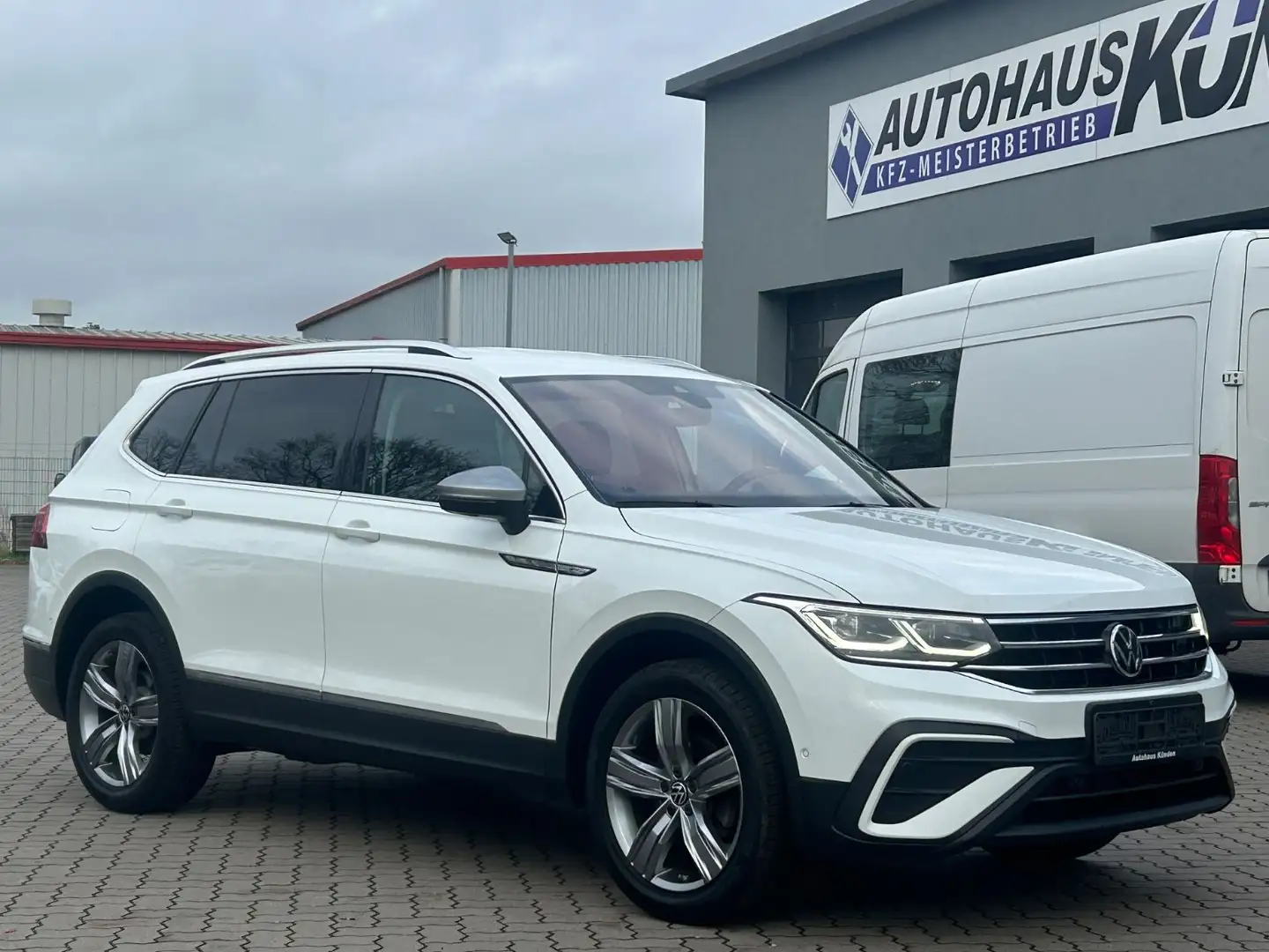 Volkswagen Tiguan Allspace  2.0 TDI°HUP°360°IQLIGHT°H&K° Blanc - 2
