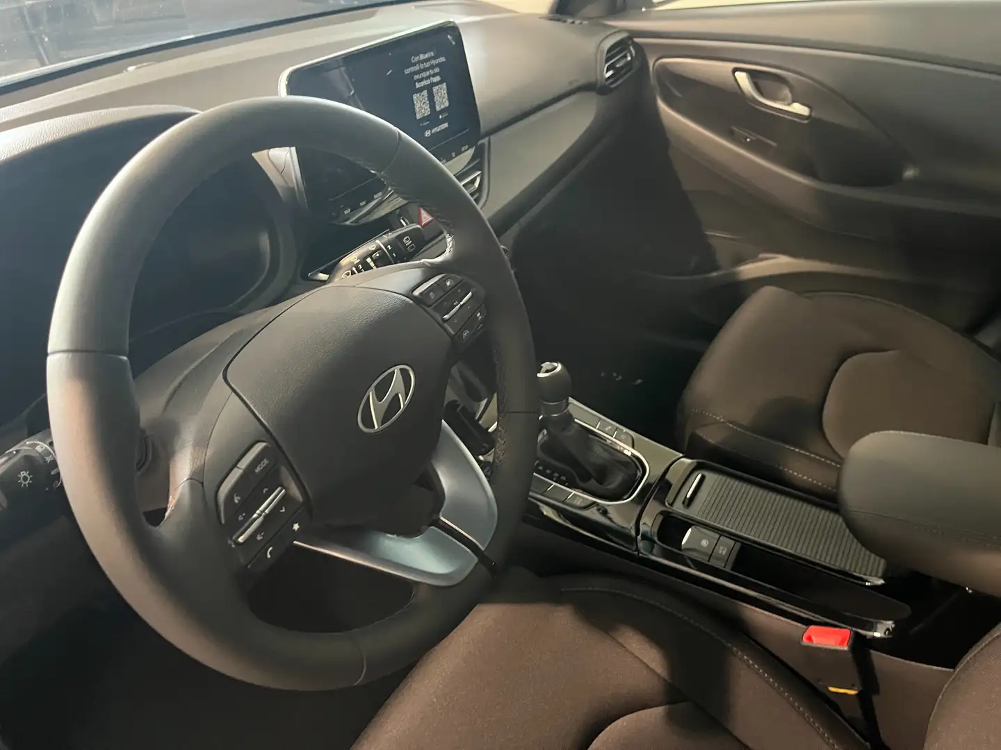 Hyundai i30 i30 2024 5p 1.0 t-gdi 48V Business 100cv dct Gris - 2