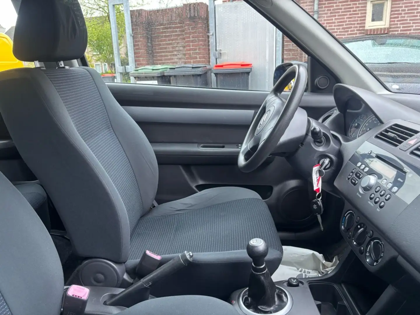 Suzuki Swift 1.3 Comfort Bleu - 2