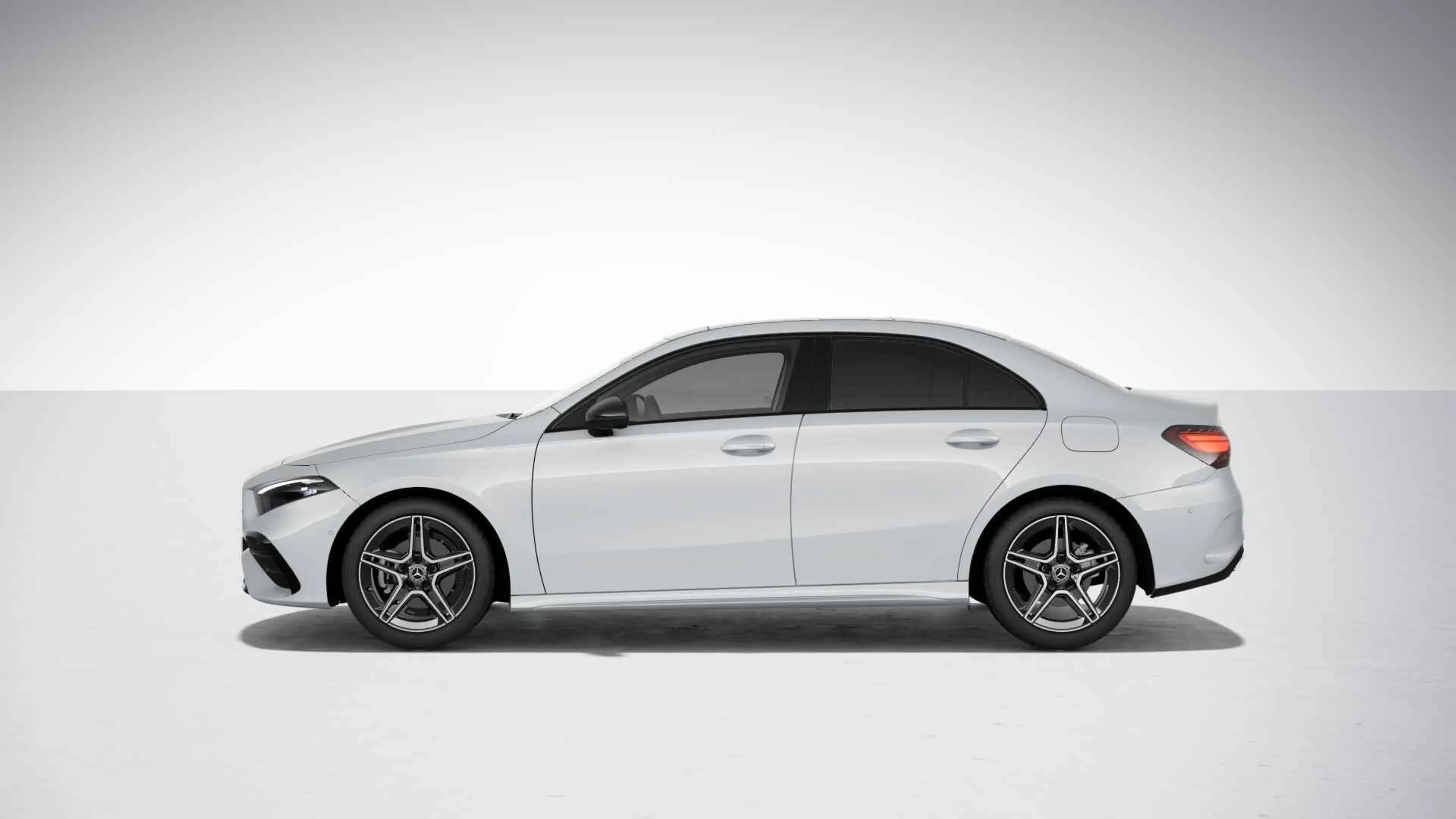Mercedes-Benz A 200 AMG Line | Panoramadak | Night | Sfeerverlichting — photo 12