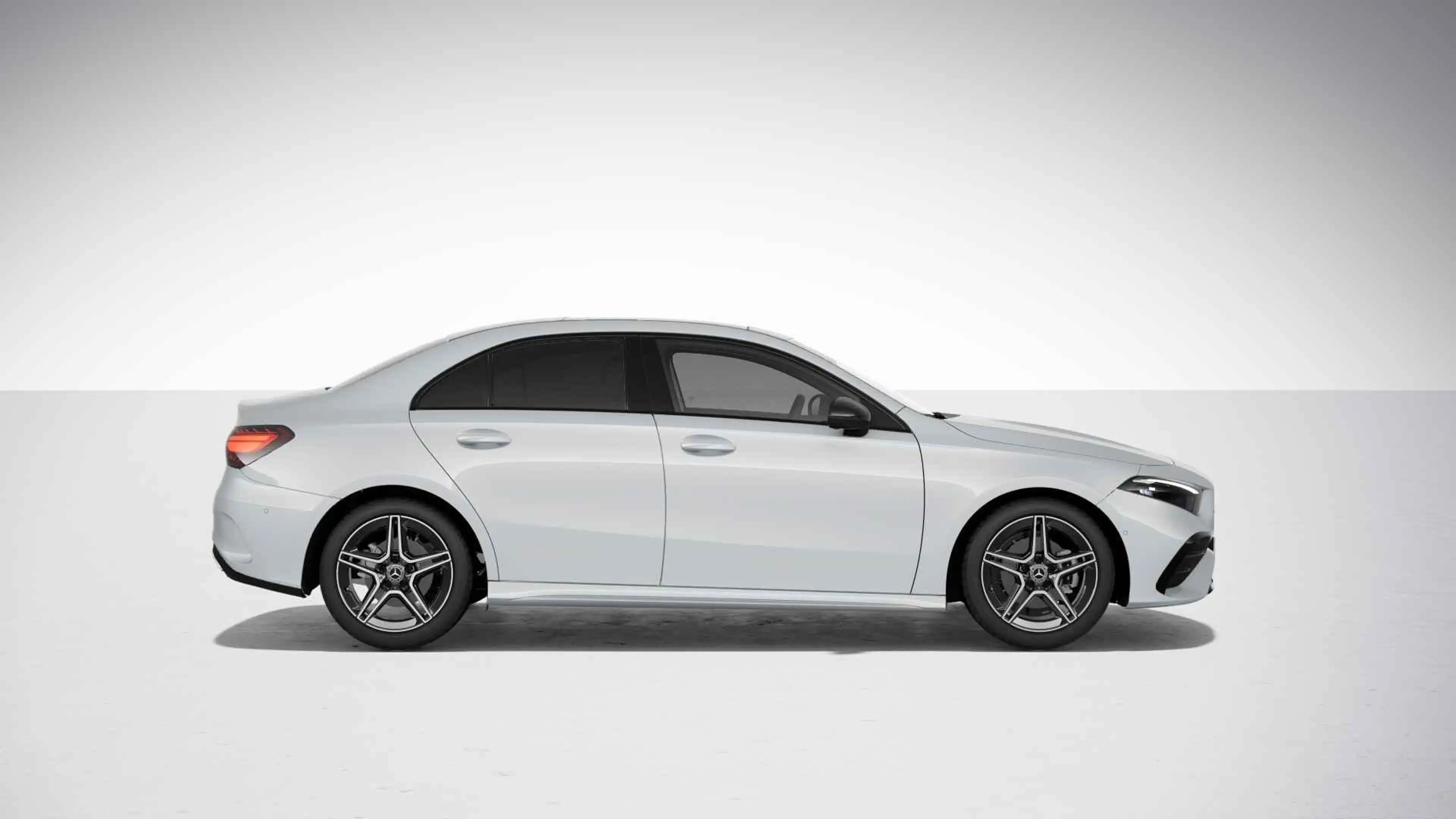 Mercedes-Benz A 200 AMG Line | Panoramadak | Night | Sfeerverlichting — photo 3