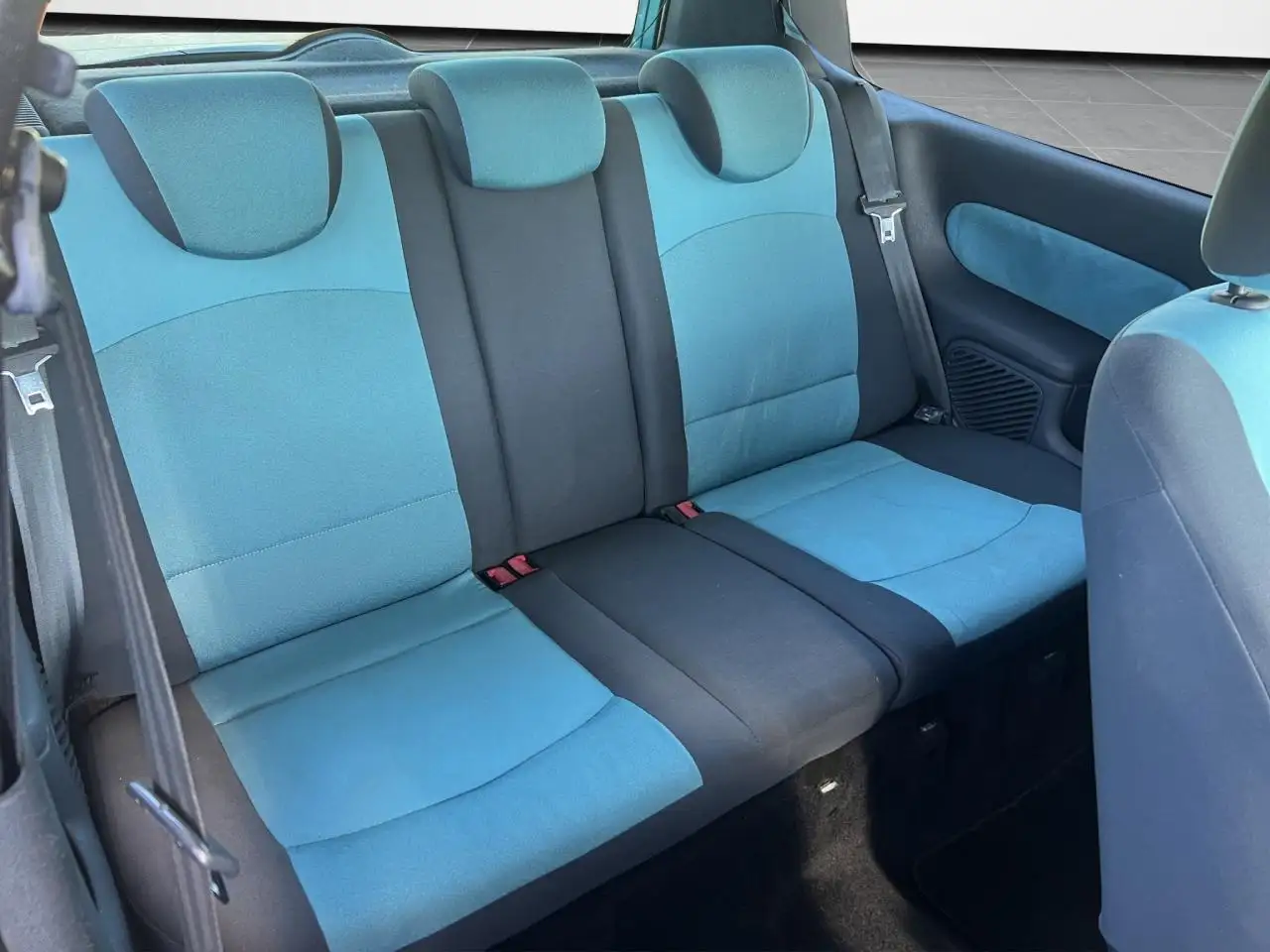 Renault Clio Citadine 3 portes — photo 14