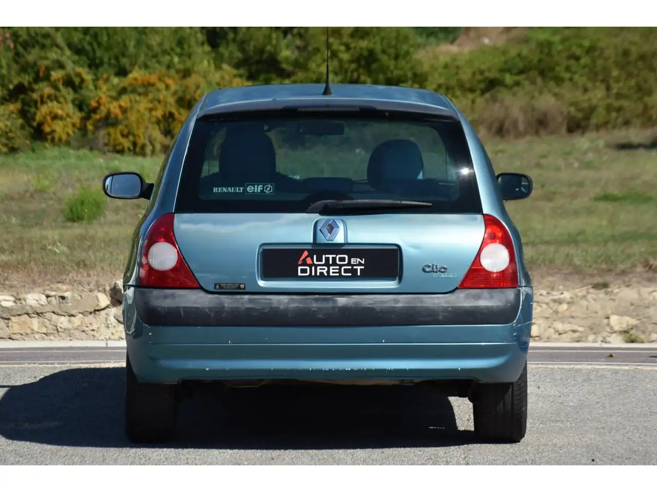 Renault Clio Citadine 3 portes — photo 9