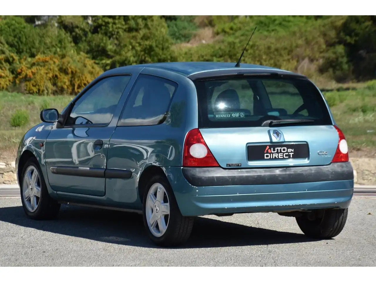 Renault Clio Citadine 3 portes — photo 7
