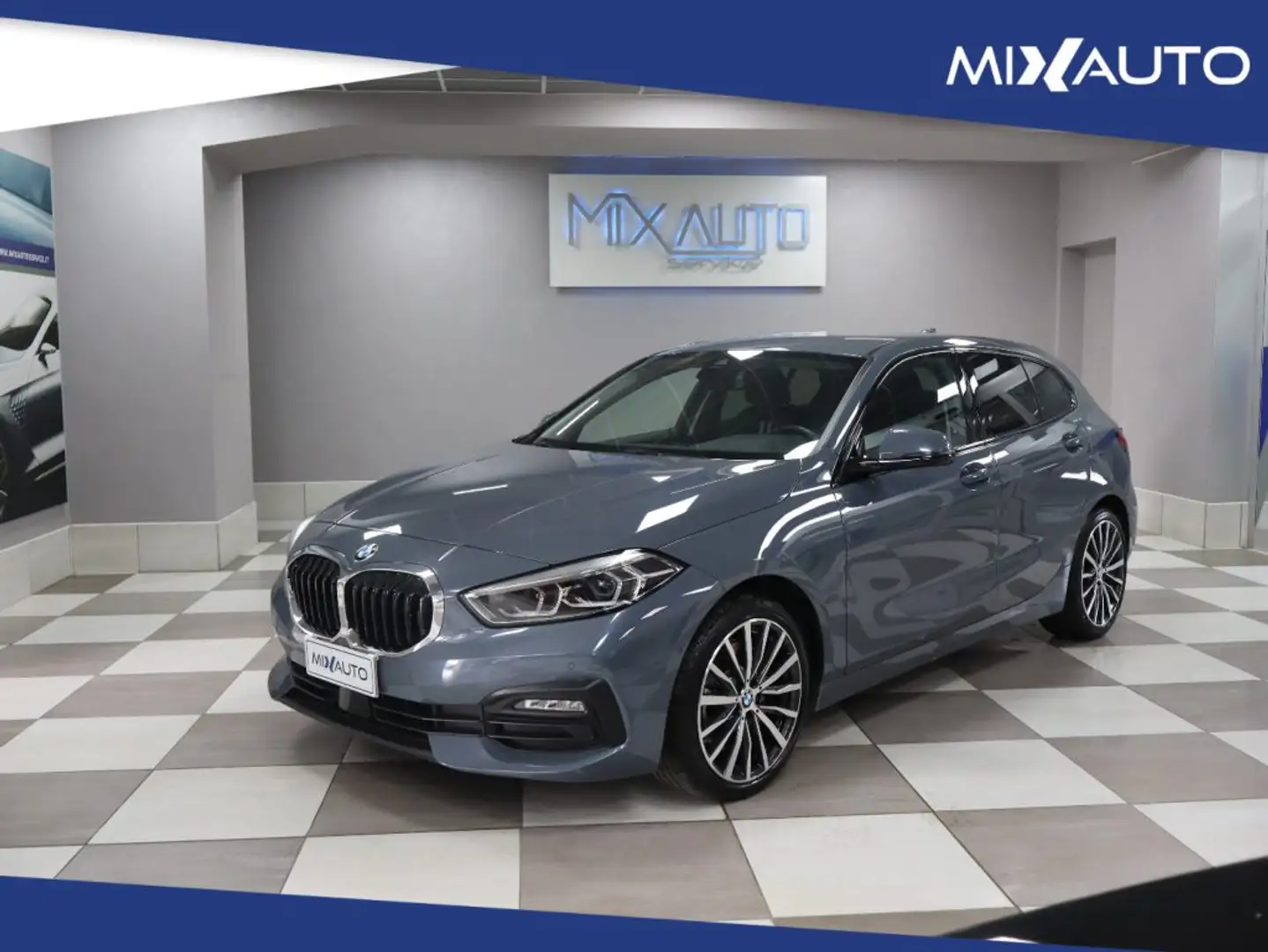 BMW 120 d xDrive 5 Porte Business Advantage AUT EU6D Szürke - 1