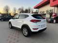 Hyundai TUCSON 1.7 crdi Comfort Plus Pack 2wd 115cv Bianco - thumbnail 2