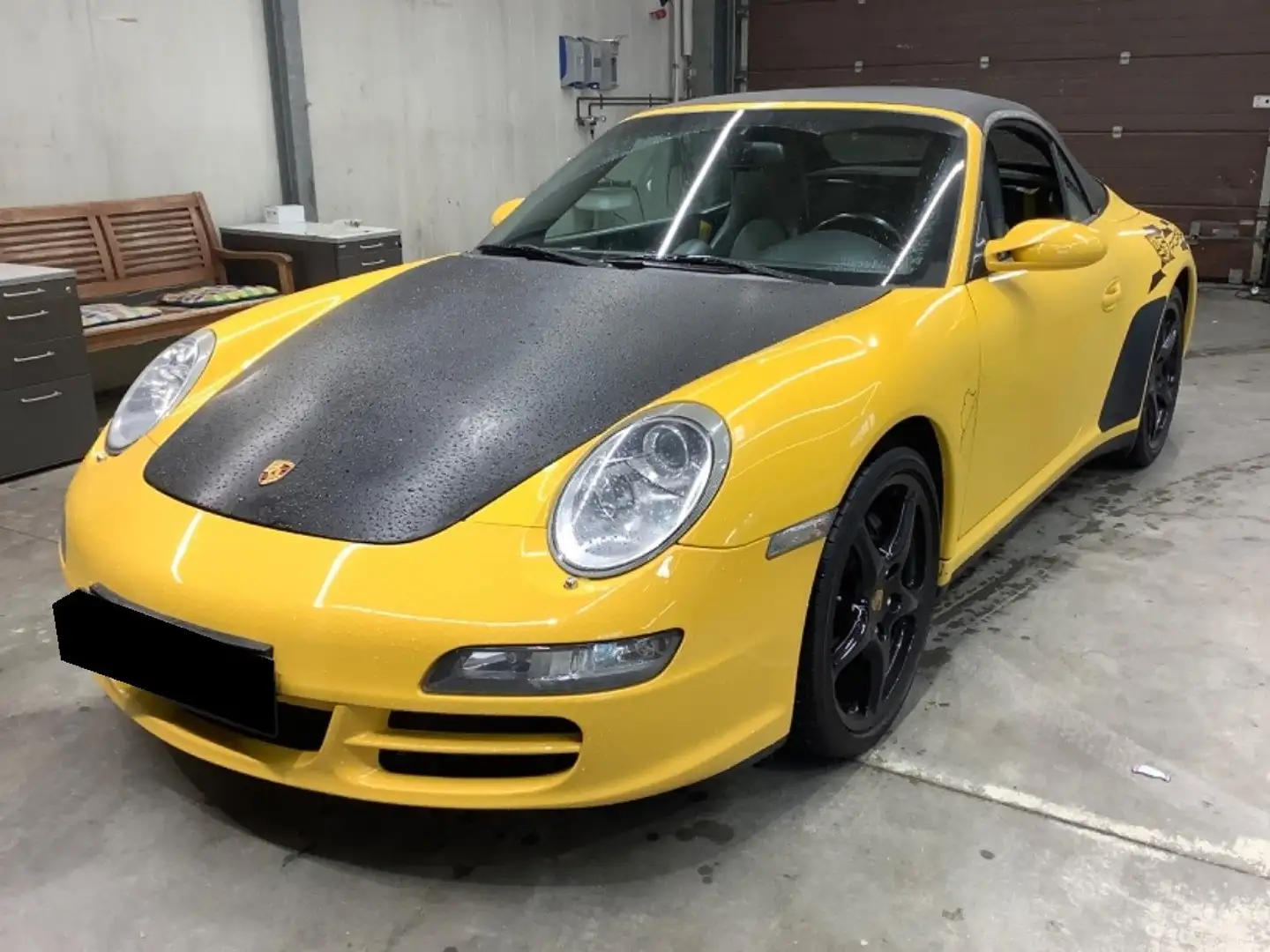 Porsche 997 Carrera 4 Cabrio Giallo - 1