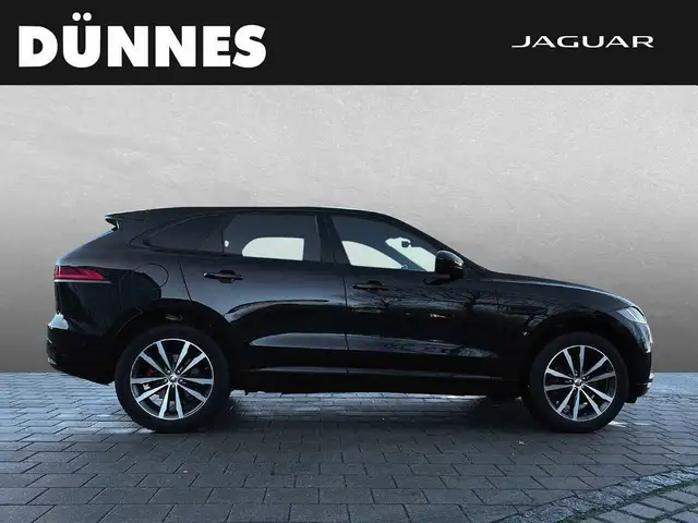 Jaguar F-Pace view 6