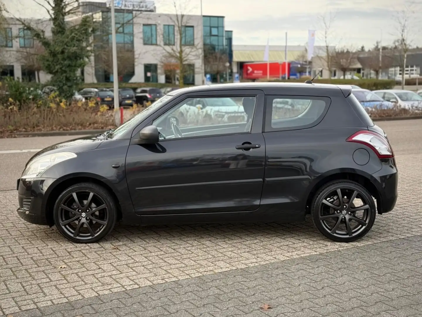 Suzuki Swift 1.2 3DRS COMFORT 17 INCH LM NAVI GEEN AIRCO Negro - 2