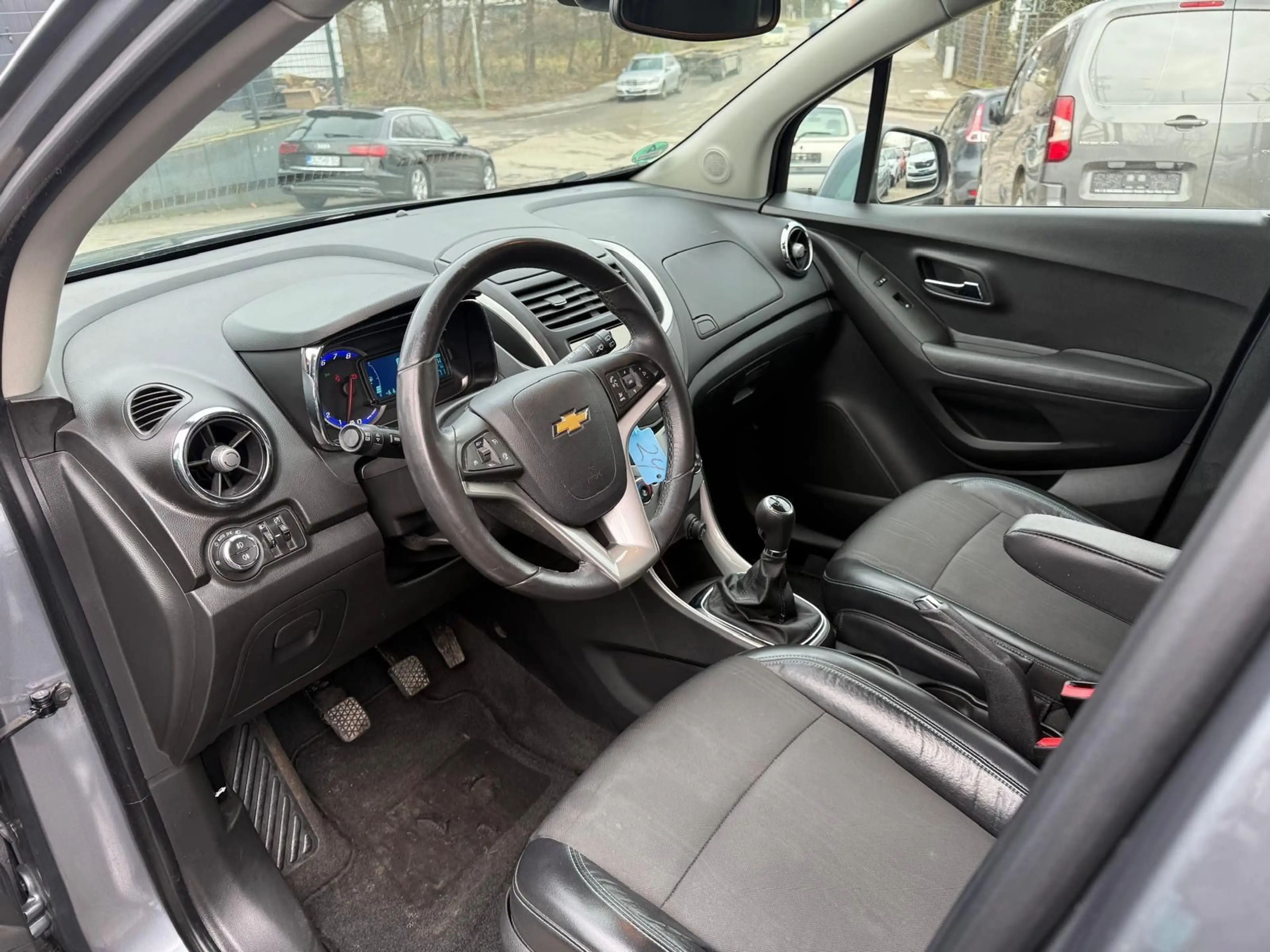 Chevrolet Trax 4x4 LT — photo 9