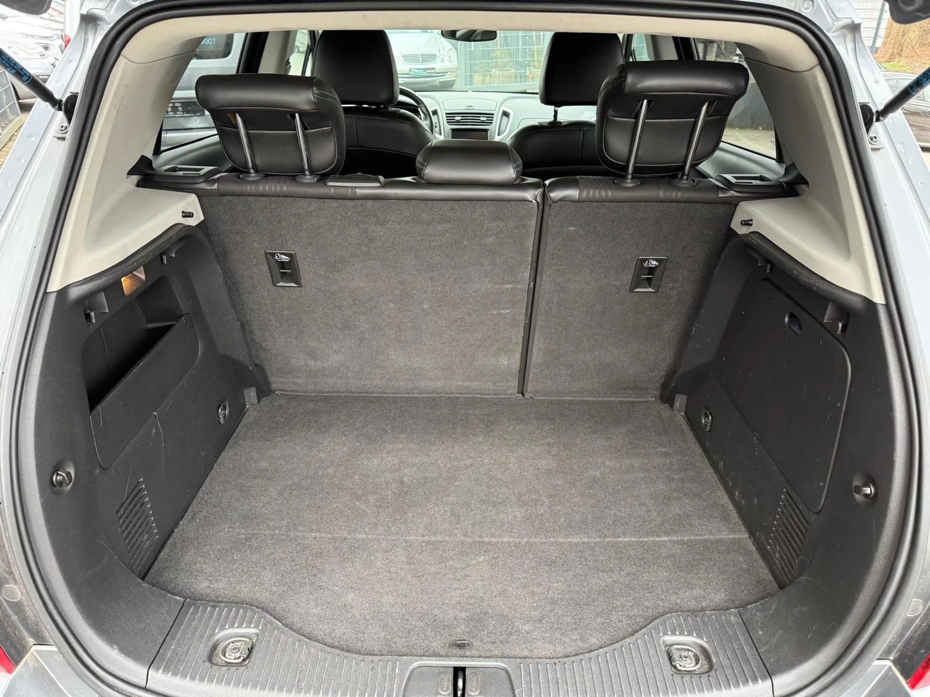 Chevrolet Trax 4x4 LT — photo 13