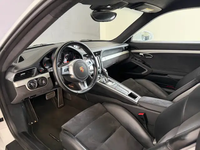 Porsche 991 Carrera GTS 991.1 Ansicht 16